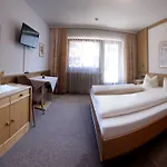 Ξενοδοχείο Garni Jennewein Mayrhofen