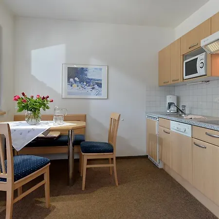 호텔 Garni Jennewein 3*