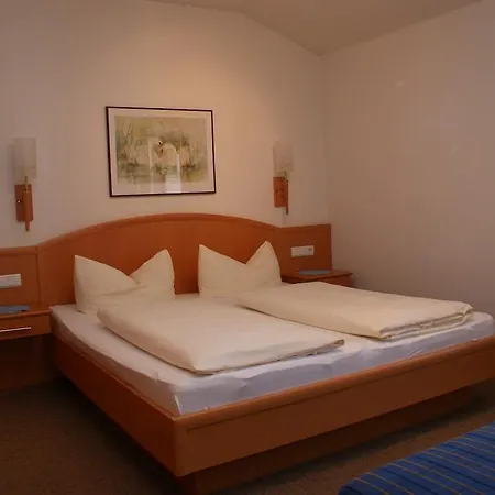 Szálloda Garni Jennewein 3*