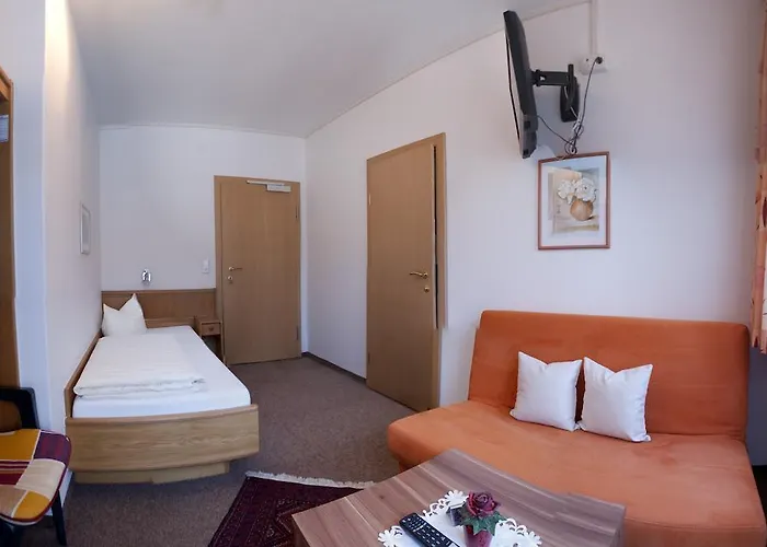 Hotell Garni Jennewein 3*