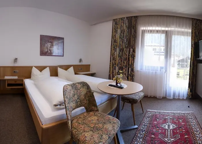 Garni Jennewein Майрхофен