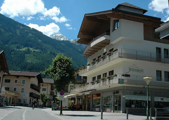 Отель Garni Jennewein 3*