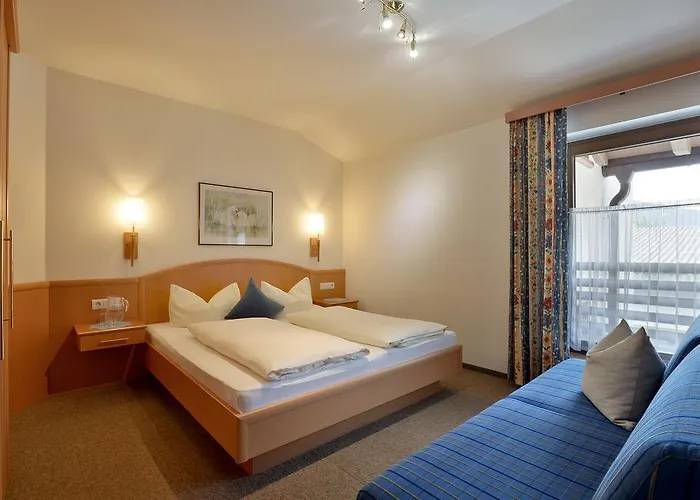 Hotel Garni Jennewein Mayrhofen